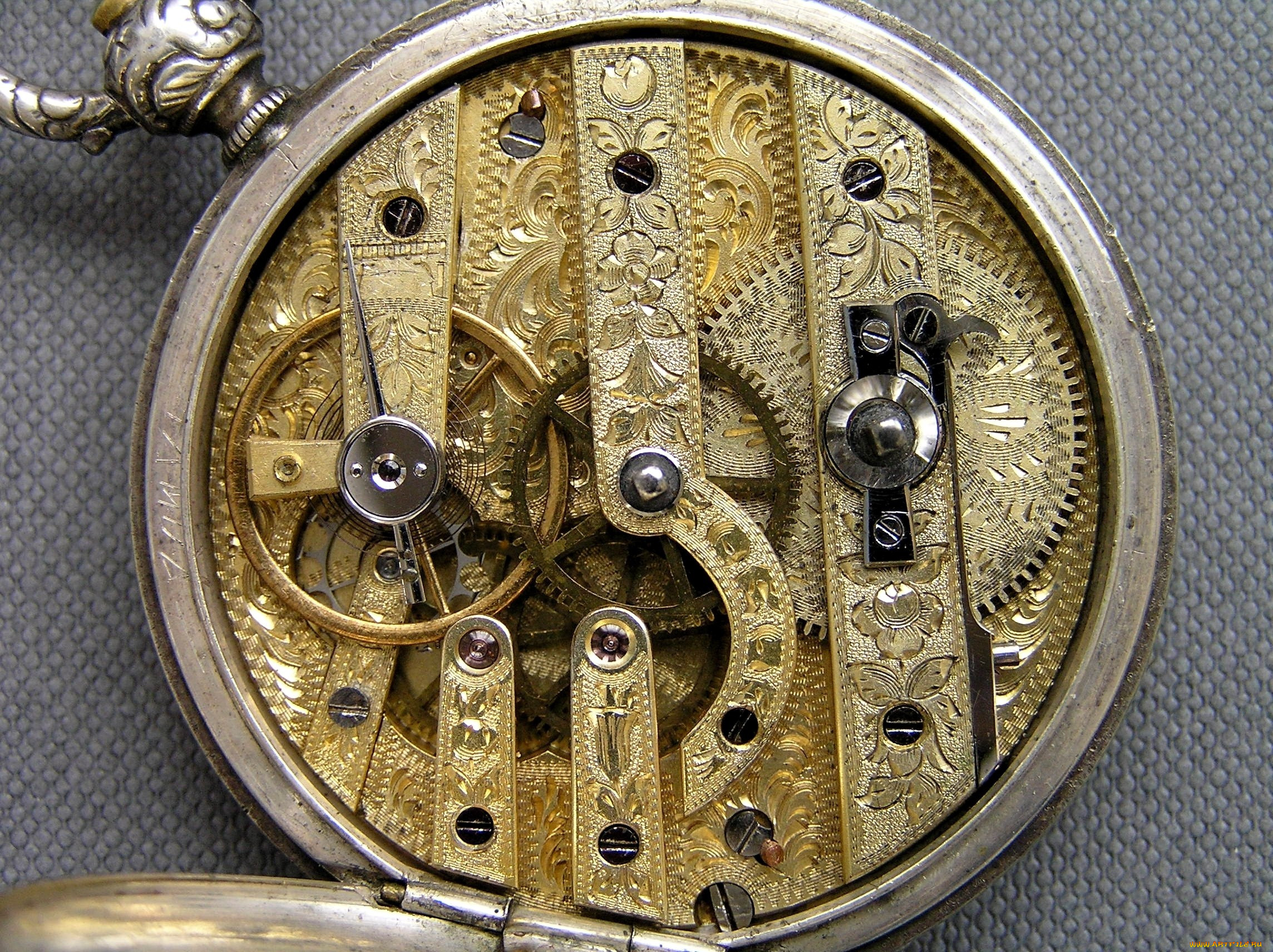 Вонявшего часов. Механические часы старые. Механизм часов. Карманные часы. Антикварные часы.